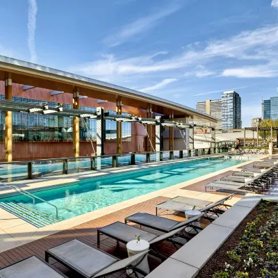 Omni Nashville Hotel Отели рядом с достопримечательностью «Бисентенниал Молл Стейт Парк»