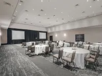 Hilton Birmingham Downtown at UAB Hotels near BJCC