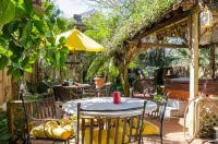 Madame Isabelle's House - Hostels