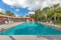Red Roof Inn Ft Pierce - Haustierfreundliche
