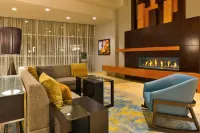 Courtyard Omaha la Vista - parking