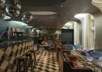 Vander Urbani Resort - a Member of Design Hotels - Parkering