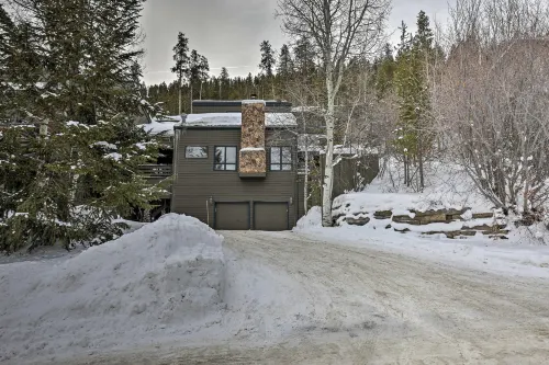 Snowy Avon Nights Near Vail & Beaver Creek - 3-Star