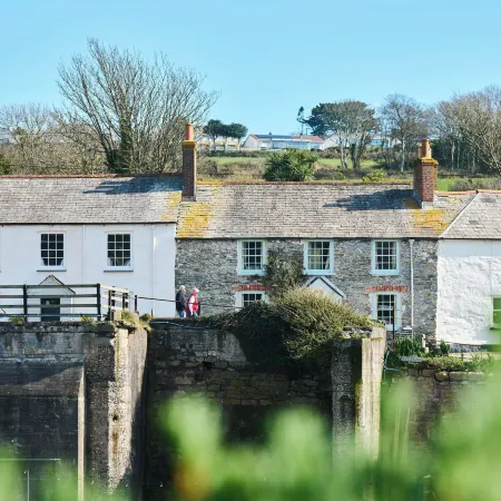 Pier House