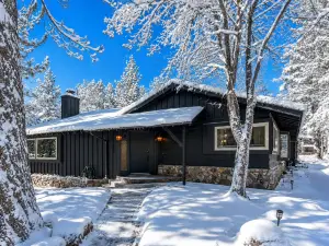 Fox & Swan Chalet