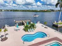 Palm Bay Club by Beachside Management - Beach