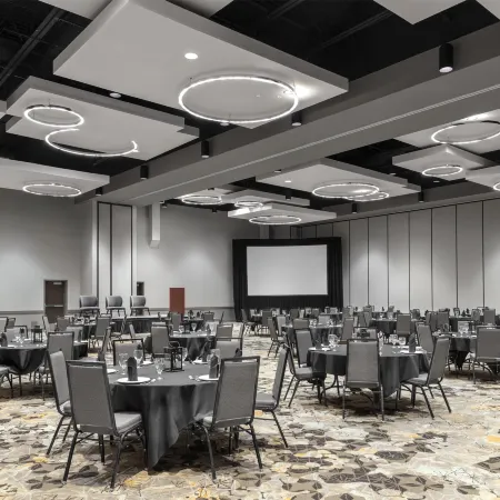 DoubleTree by Hilton Hotel Springfield