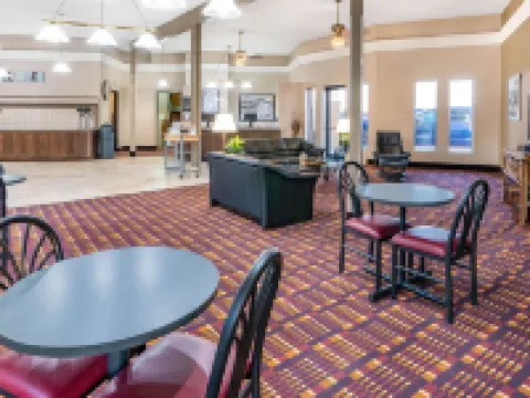 Super 8 by Wyndham Casper West by the River Hotels in Casper