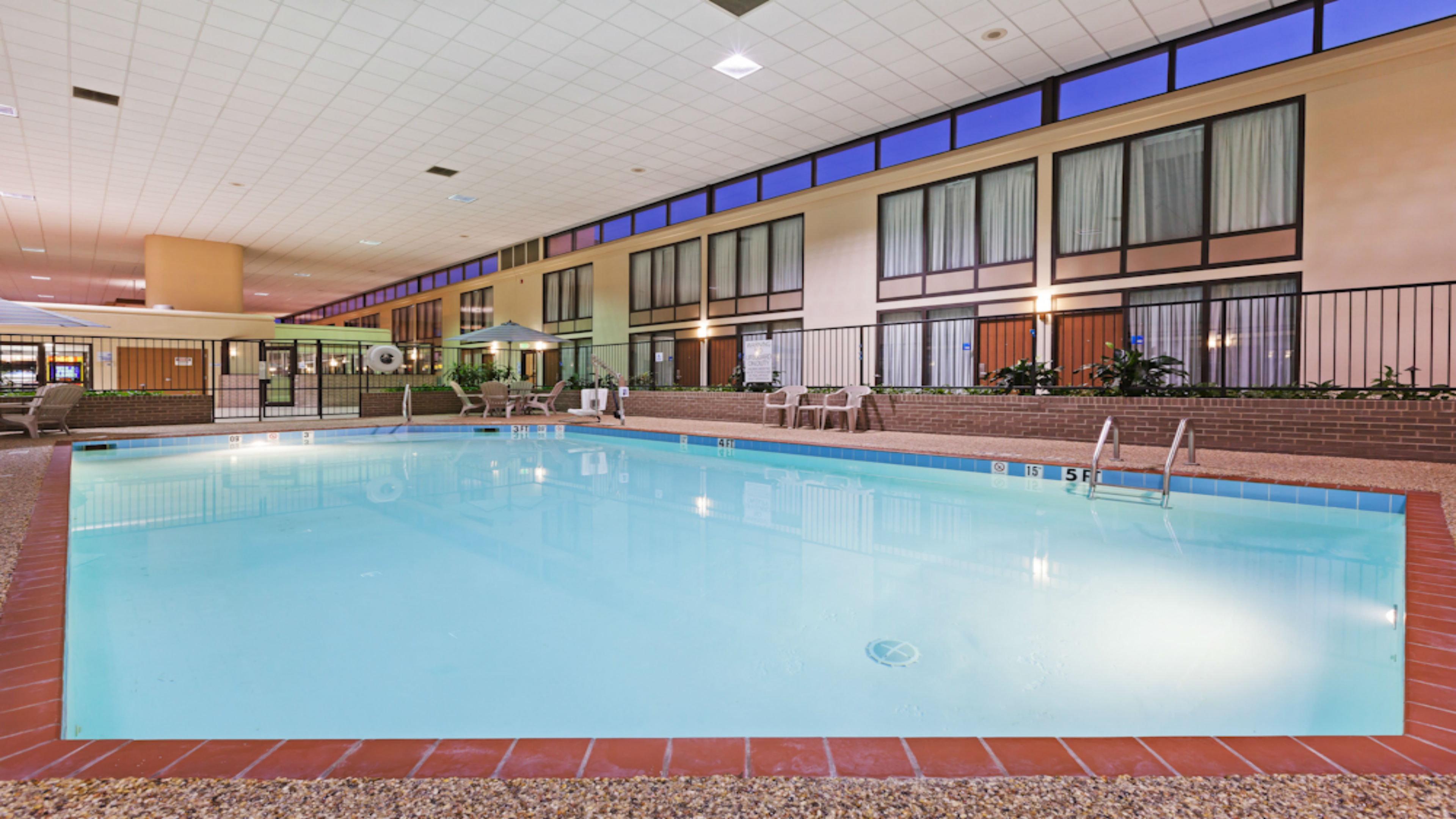 Holiday Inn Express Little Rock-Airport, an Ihg Hotel