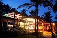 Aninga Lodge Hotels near Tortuguero River
