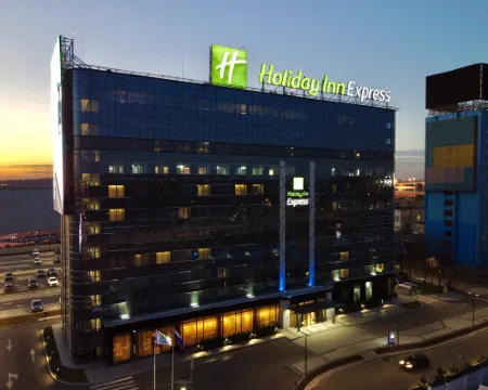 Holiday Express Moscow Sheremetyevo Airport Hotel Hotels in Khimki