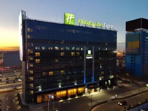 Holiday Express Moscow Sheremetyevo Airport Hotel のホテル