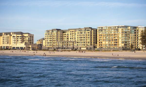 Oaks Glenelg Plaza Pier Suites