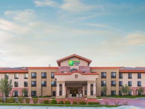 Holiday Inn Express & Suites Atascadero