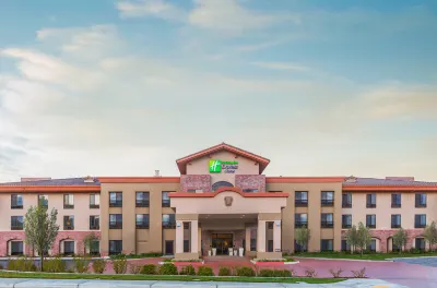Holiday Inn Express & Suites Atascadero Hotels near Rite Aid