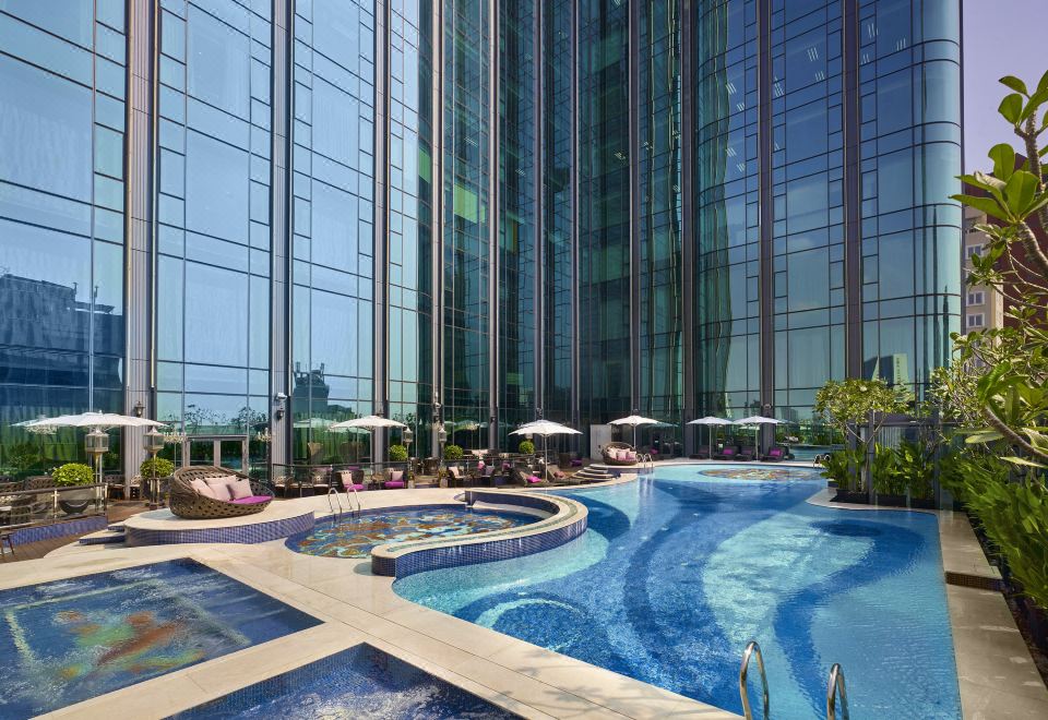 1. 더 레버리 사이..