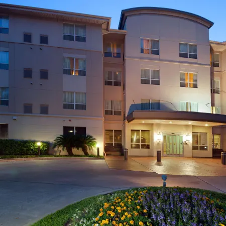 Hyatt House Houston Galleria Отели рядом с достопримечательностью «Вода Стены»