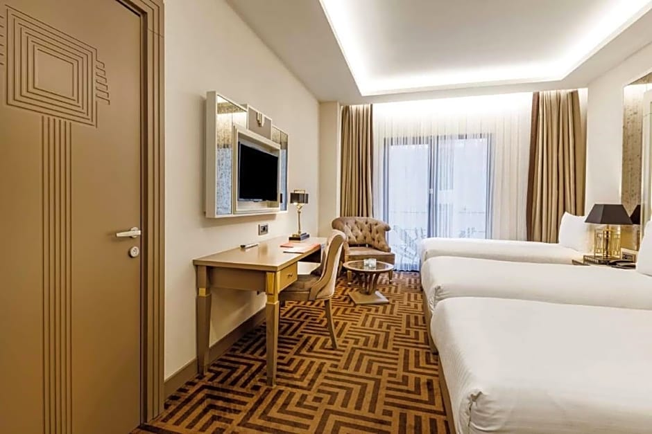 Ramada by Wyndham Istanbul Golden Horn