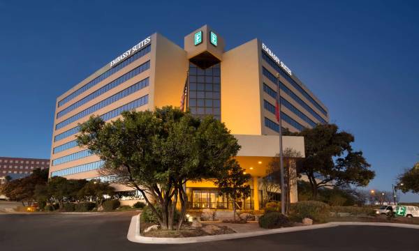 Embassy Suites by Hilton San Antonio Airport