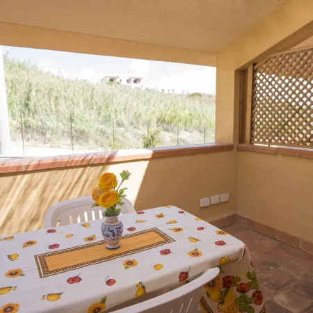 Case Vacanza Renella 3 Beds: Balcony, Wifi, Self-Catering, 200mt from the Sea