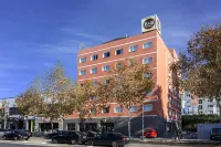 B&B Hotel Figueres Hotels near Castell de Sant Ferran