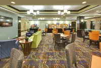 Holiday Inn Express & Suites Covington