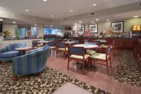 FairBridge Inn & Suites Thornton - Desayuno