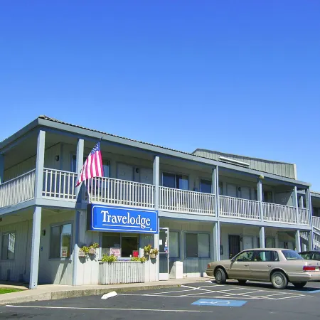 Travelodge by Wyndham Clearlake