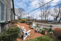 Snug Cottage Hotels in Provincetown