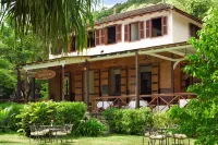 Hilton Seychelles Labriz Resort & Spa Hotel a Silhouette