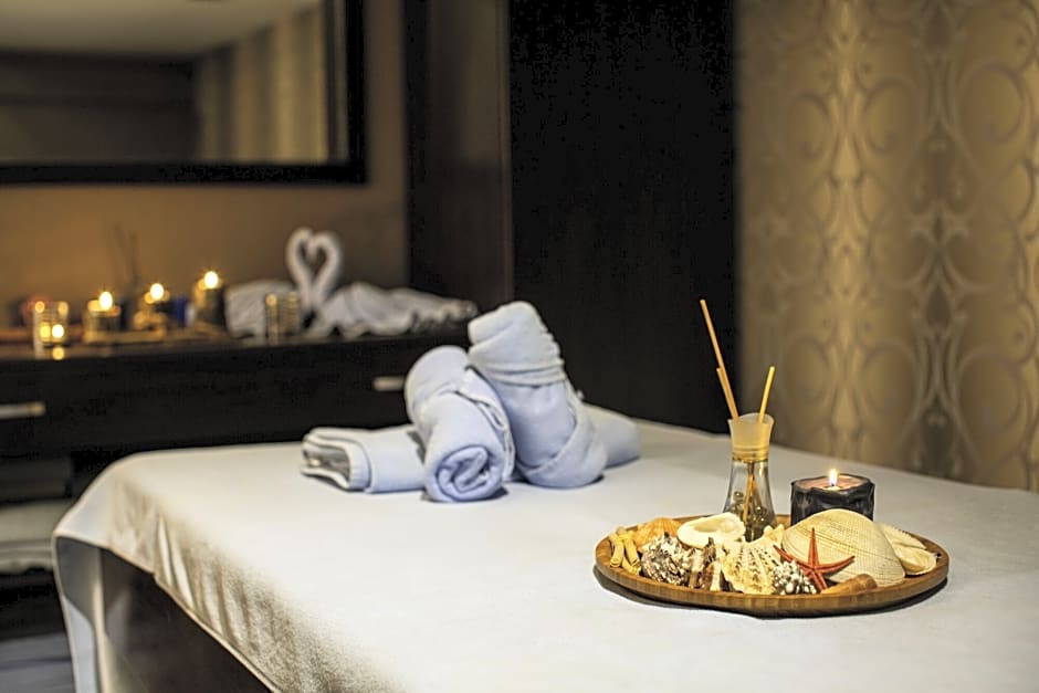 Rox Hotel