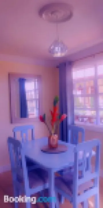 Apartment Soleil 2 Mins Walk to Beach, Town and Soufriere Attractions