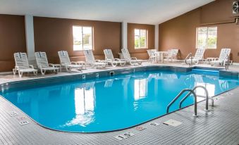 Country Inn & Suites by Radisson, Battle Creek, MI