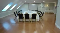 FC Infantas de León Hotels in Leon