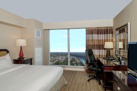 Hilton Niagara Falls/ Fallsview Hotel and Suites