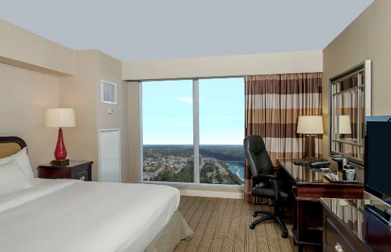 希爾頓尼亞加拉瀑布/瀑布景觀套房酒店