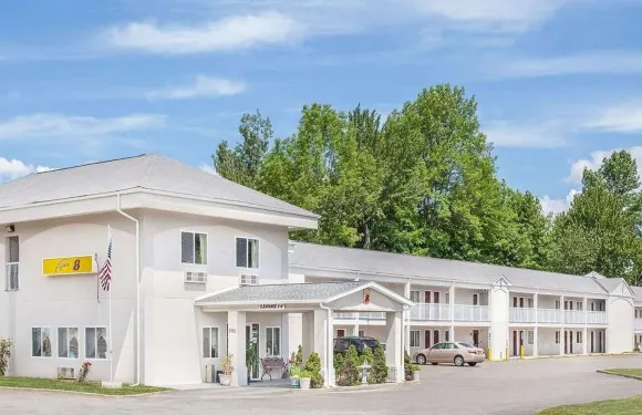 蒙蒂塞洛速8酒店