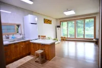 Pohang Unjesan Holiday Pension