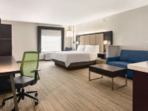 Holiday Inn Express & Suites LAWTON-FORT SILL by IHG Hotels in Lawton