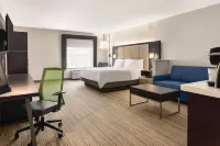 Holiday Inn Express & Suites Lawton-Fort Sill