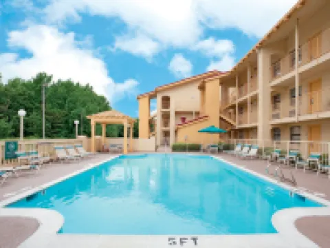 Quality Inn Hotels in Hampton