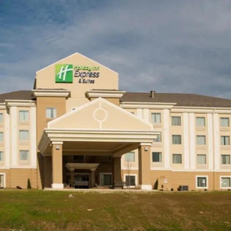 Holiday Inn Express & Suites MORRILTON by IHG
