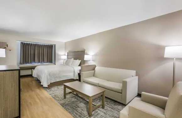 薩凡納-I-95紅頂PLUS+套房酒店