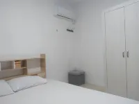 Modern Apartment with Common Pool Near Sandy Beach