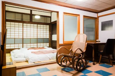 Guest House Kura Các khách sạn ở Obuse