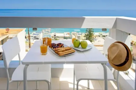 Vivian Art Apartments