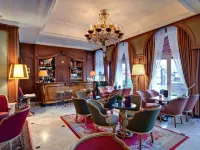 Grand Hotel Cravat Hotels near Dommeldange Train Station
