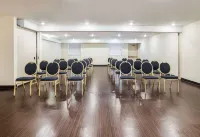 Bhagat Hotels Stone Mountain Atlanta BW Signature Collection Hotels in Tucker