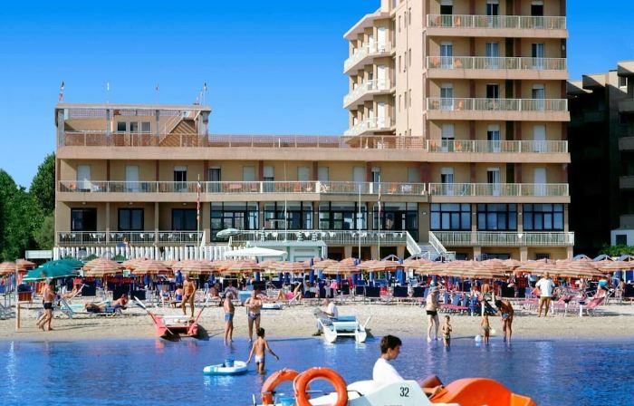 Hotel Astoria