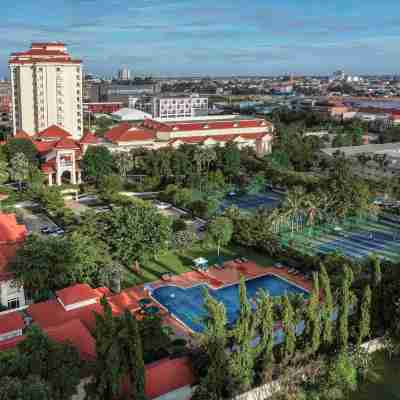 Sofitel Phnom Penh Phokeethra Hotel Exterior